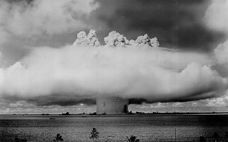 Illustration for article titled Photographs of Atomic Bomb Tests Are Like Science Fiction Made Real